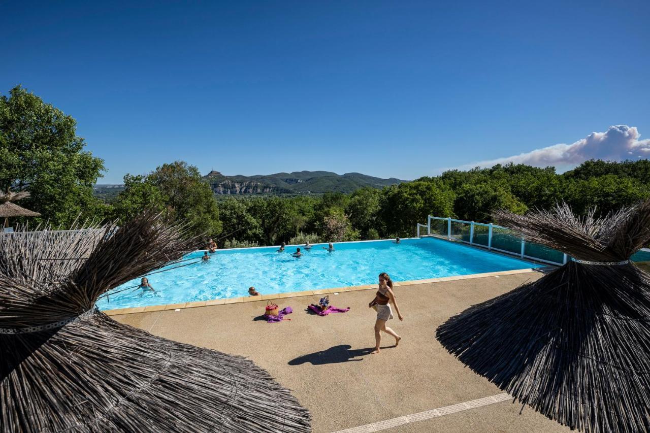 Charmant Camping Familiale 3 Etoiles Vue 360 Plage Piscine A Debordement Empl Xxl Labeaume Exterior foto